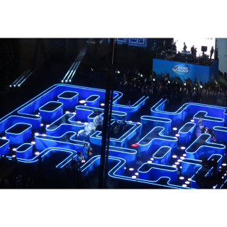 Illustration for article titled Bud Lite Is Building A Life-Size Pacman Arena For The Super Bowl